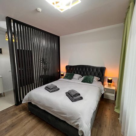 Uve Residence & Spa 피아트라네암츠 외부 사진