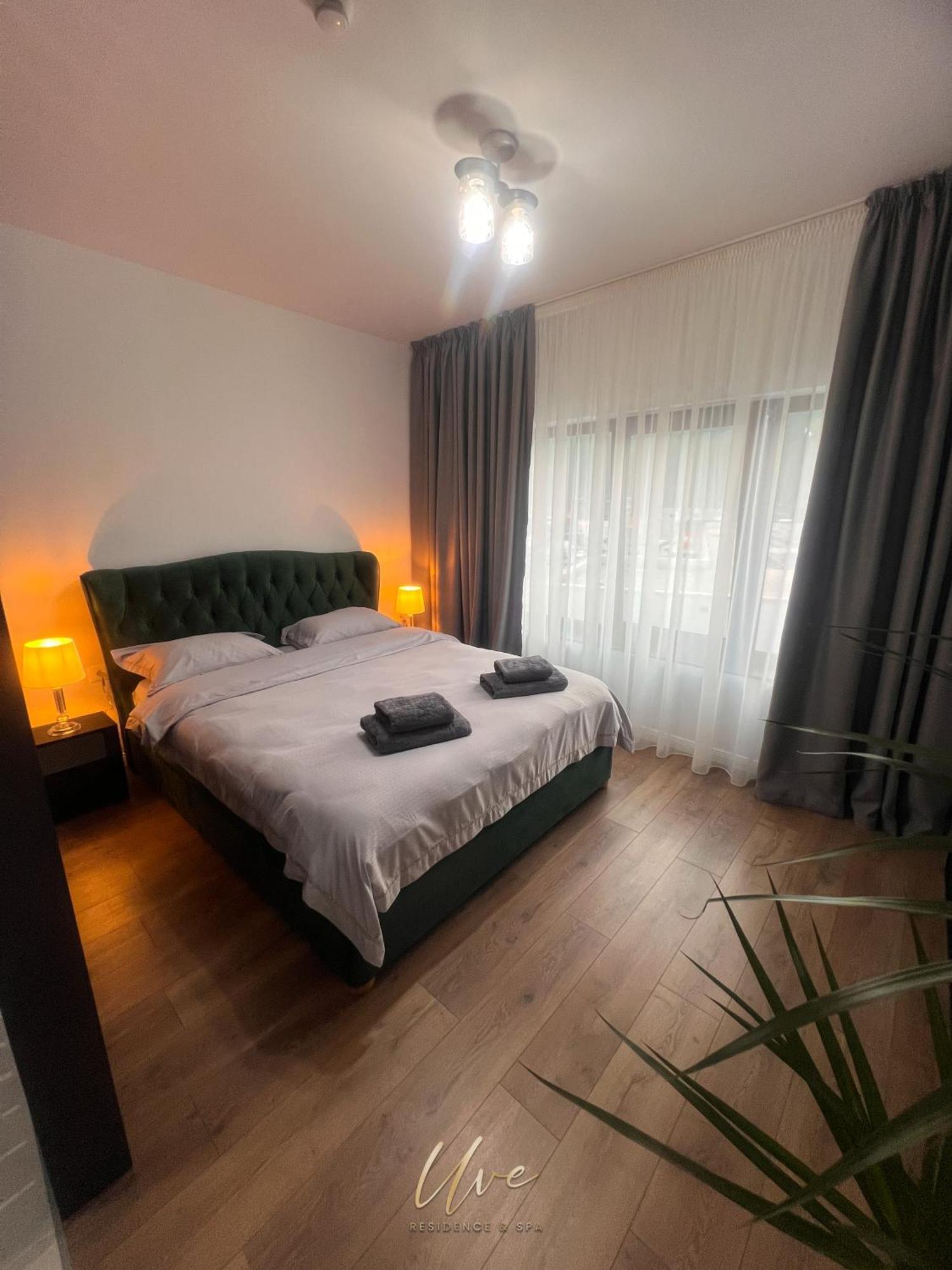 Uve Residence & Spa 피아트라네암츠 외부 사진