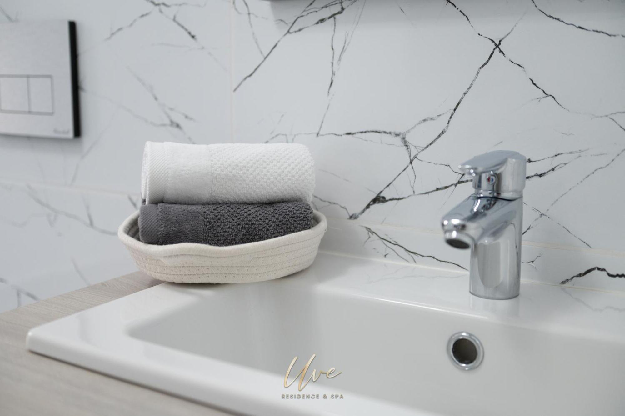 Uve Residence & Spa 피아트라네암츠 외부 사진