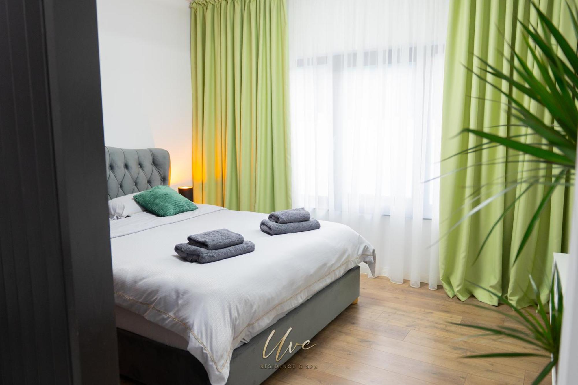 Uve Residence & Spa 피아트라네암츠 외부 사진