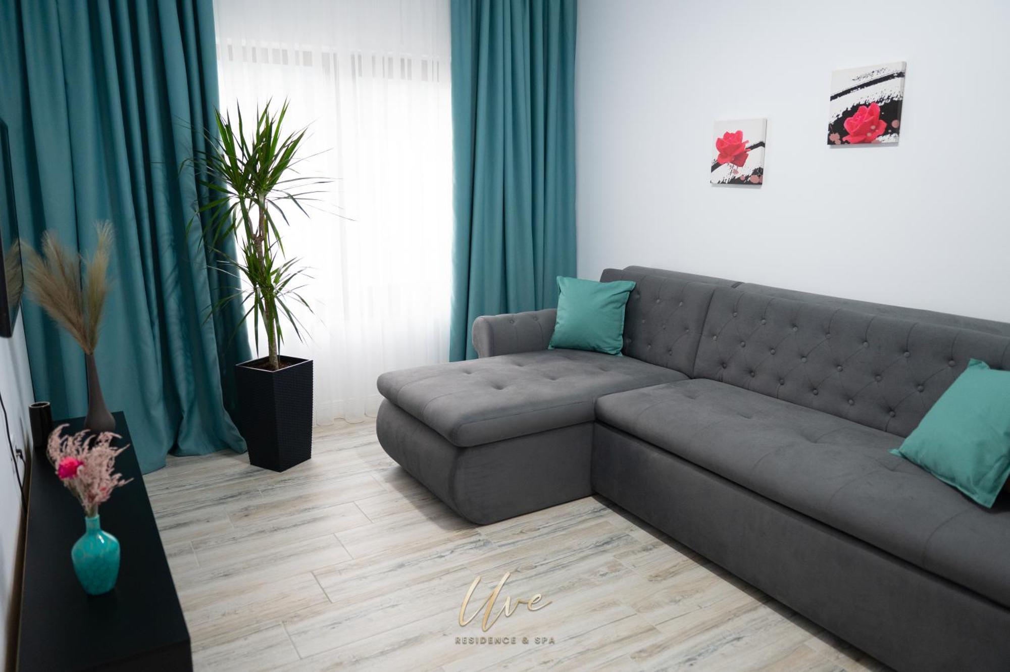Uve Residence & Spa 피아트라네암츠 외부 사진