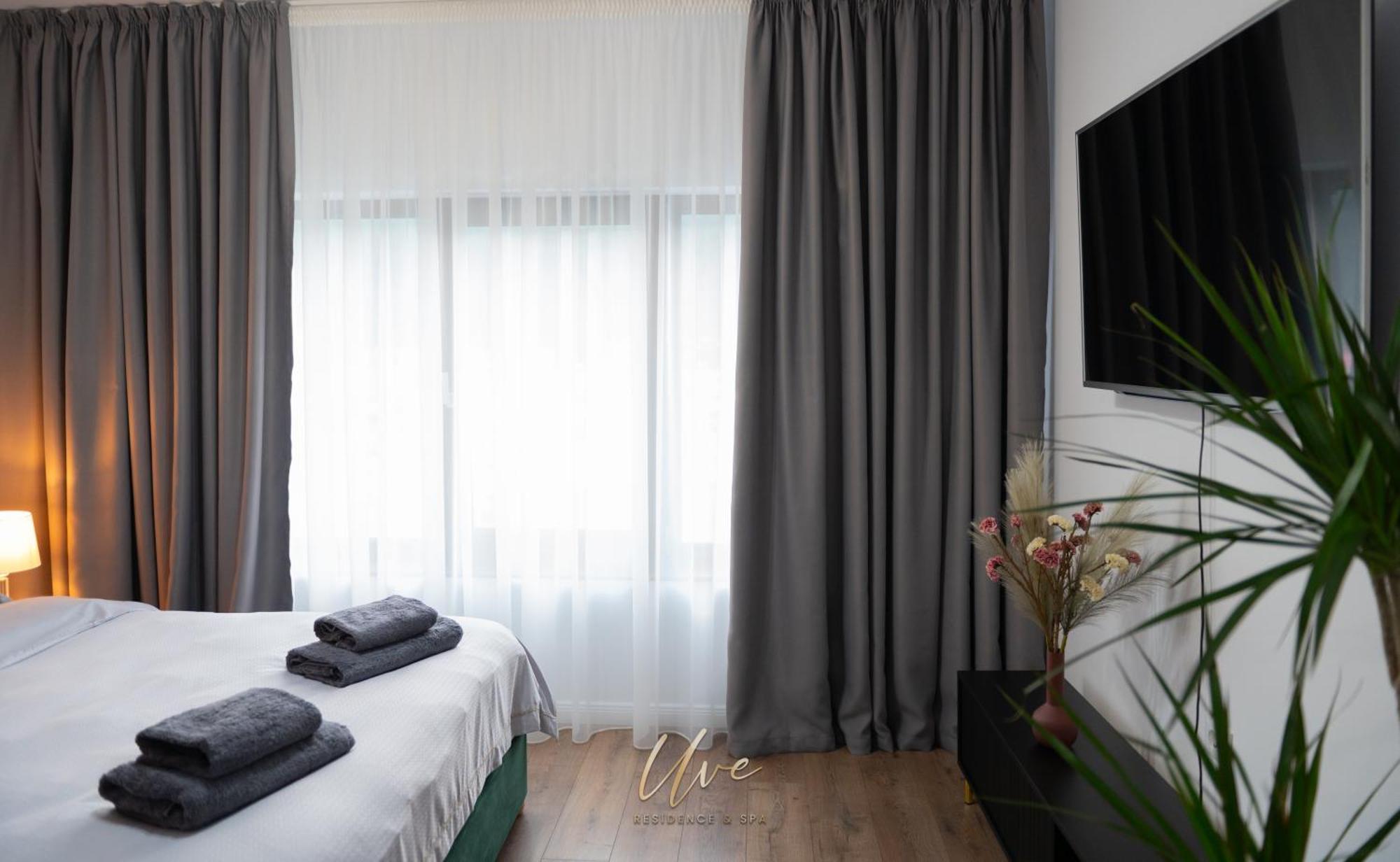 Uve Residence & Spa 피아트라네암츠 외부 사진