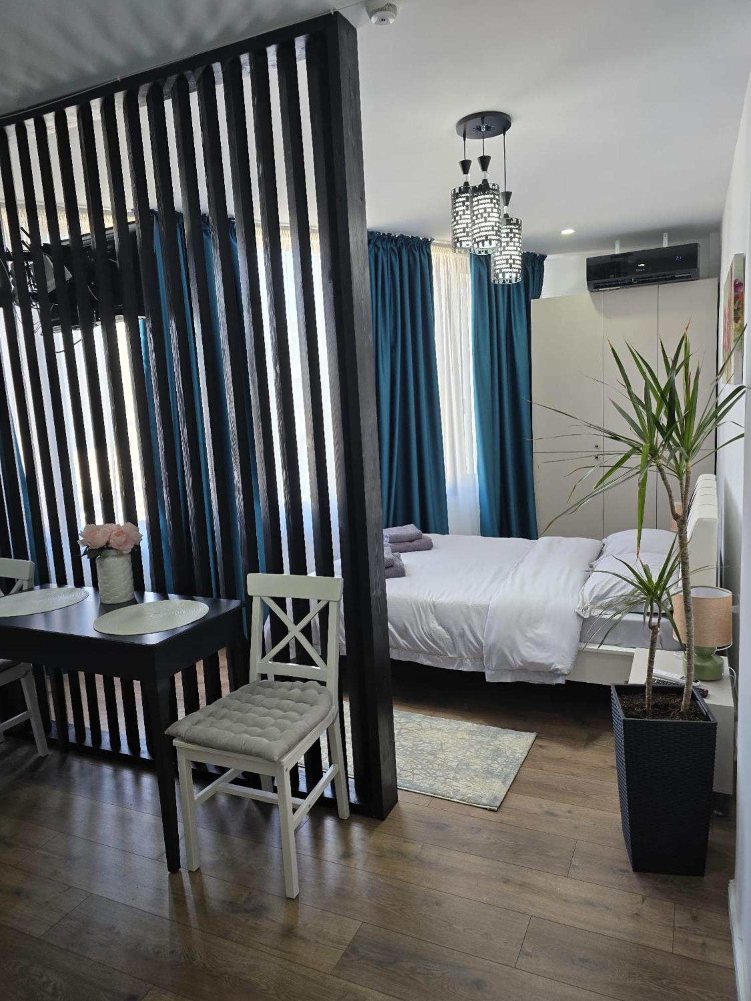 Uve Residence & Spa 피아트라네암츠 외부 사진