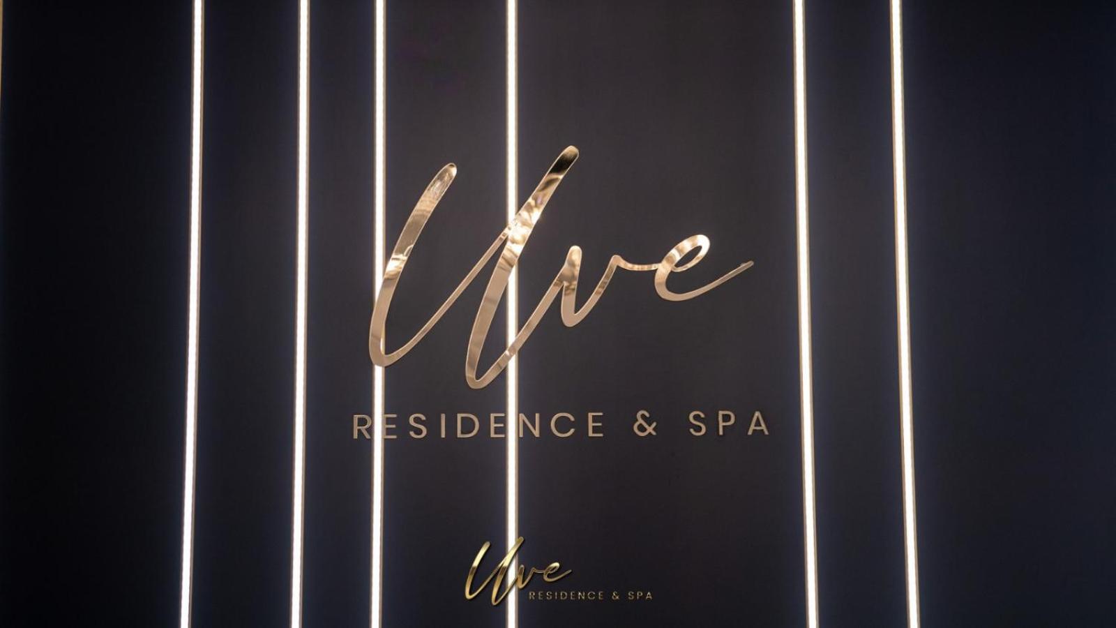 Uve Residence & Spa 피아트라네암츠 외부 사진